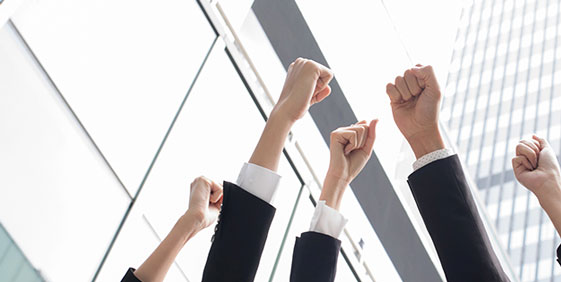 能上能下，不拘一格用人才